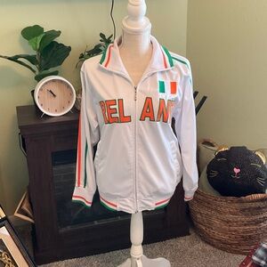 Men’s Size Small Ireland Soccer Jacket, Great Condition